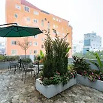 La Mer Suite In Heart Of Hanoi-Rooftop Jacuzzi-Shuttle Included
